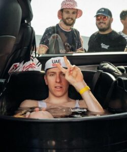 regarde-le dans les yeux – le blog d'Antonio Ruzzo