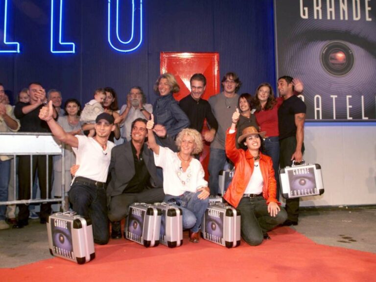 Dix inconnus espionnaient 24 heures sur 24. C'est ainsi que la Big Brother House a ouvert ses portes en 2000.