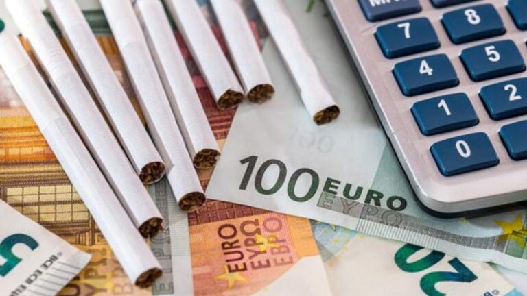 Augmentation du prix des cigarettes, aussi pour sauver les jeunes : 44% des Italiens ont commencé avant 18 ans