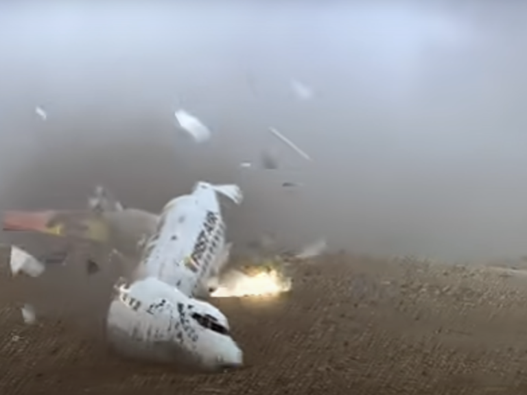 Le vent arctique, l'erreur humaine, le crash. Seulement 3 survivants du vol First Air 6560