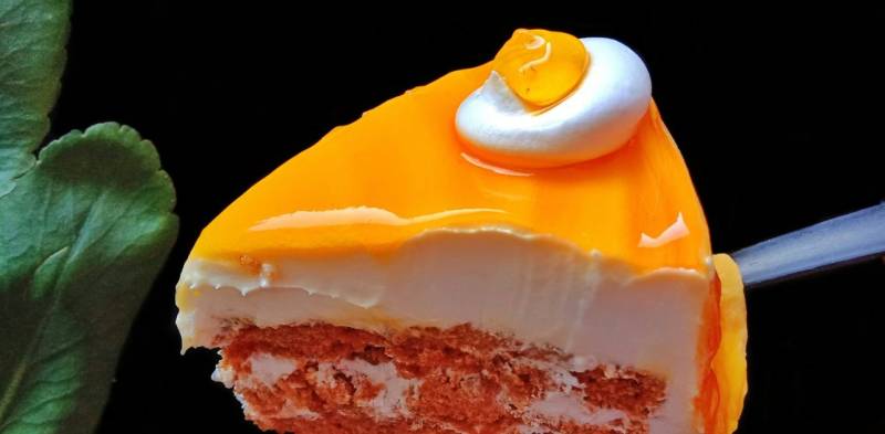 Gâteau avec des agrumes et du yaourt