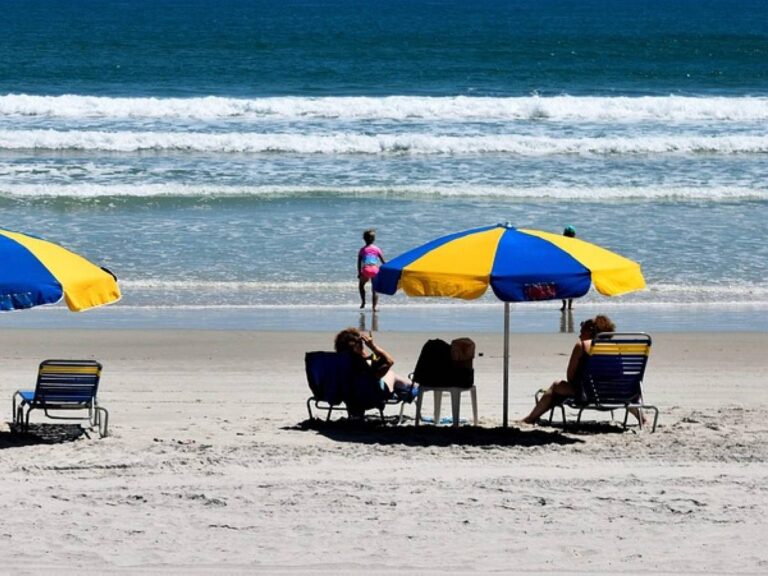 Bova, Totti et Crise de couple: ils deviennent donc des ragots d'un parapluie pour les Italiens