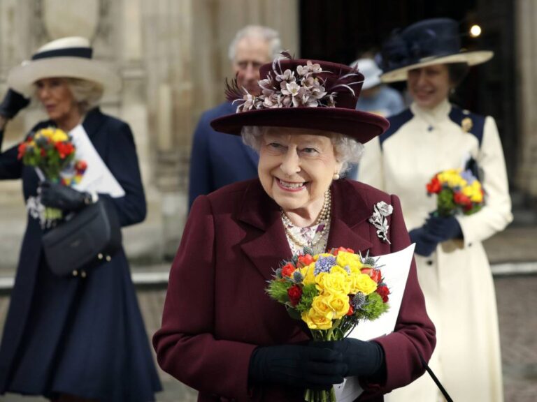 « L'est ca, un Derrière A Buisson. » Le répélé secret de la Reine Elizabeth