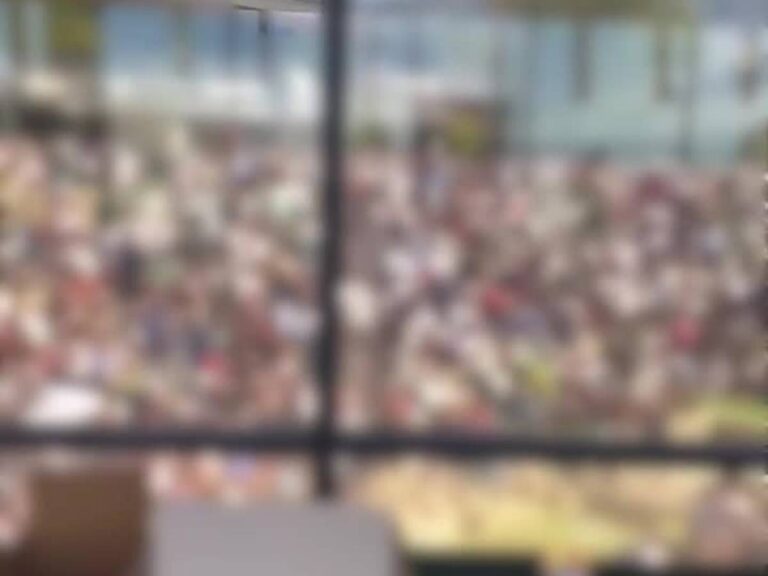 Vidéo: The Mort de Charlie Kirk, Les Tuers du Tuour en cours APRÈS L'EMBUSCADE