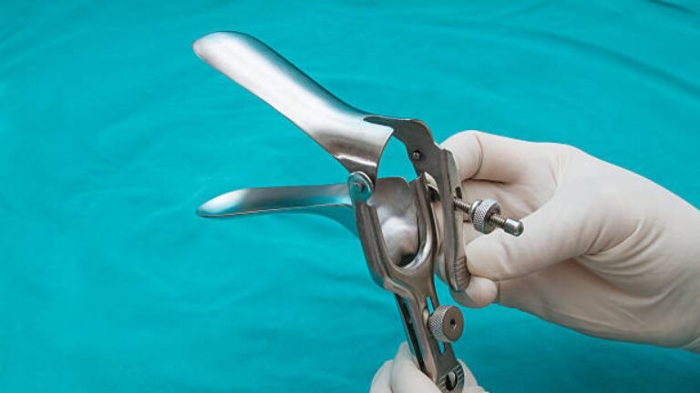 Visites gynécologiques moins douloureuses pour encourager les contrôles? Conçu un nouveau design pour le spéculum vaginal