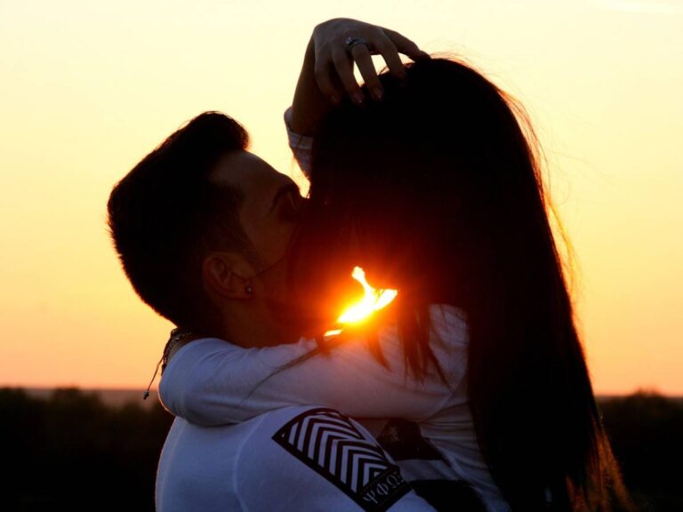 Ceux qui aiment vraiment le démontrent immédiatement