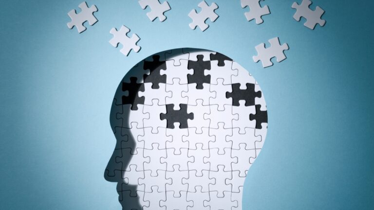 Démence, qui est à risque ? Elle peut être prédite en analysant la combinaison de facteurs génétiques et de maladies cardiovasculaires.