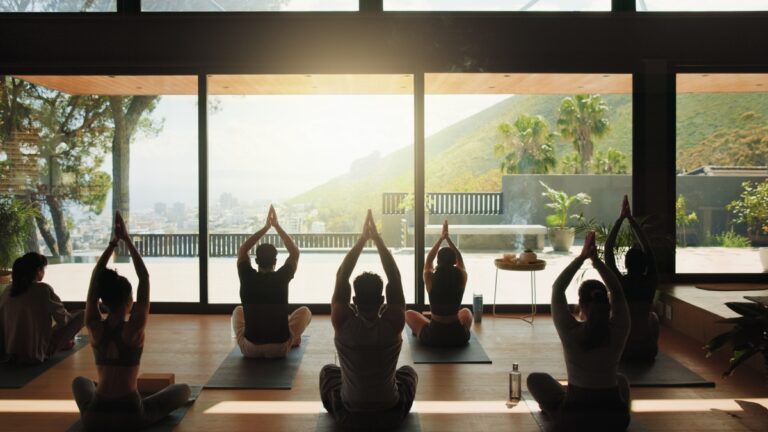 Anxiété, fatigue chronique et insomnie après un cancer ? Un programme de yoga aide à réduire quatre maladies répandues