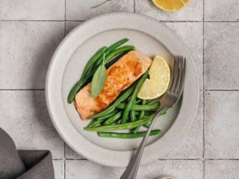 Des portions trop grandes dans les assiettes nous font toujours manger plus que nécessaire
