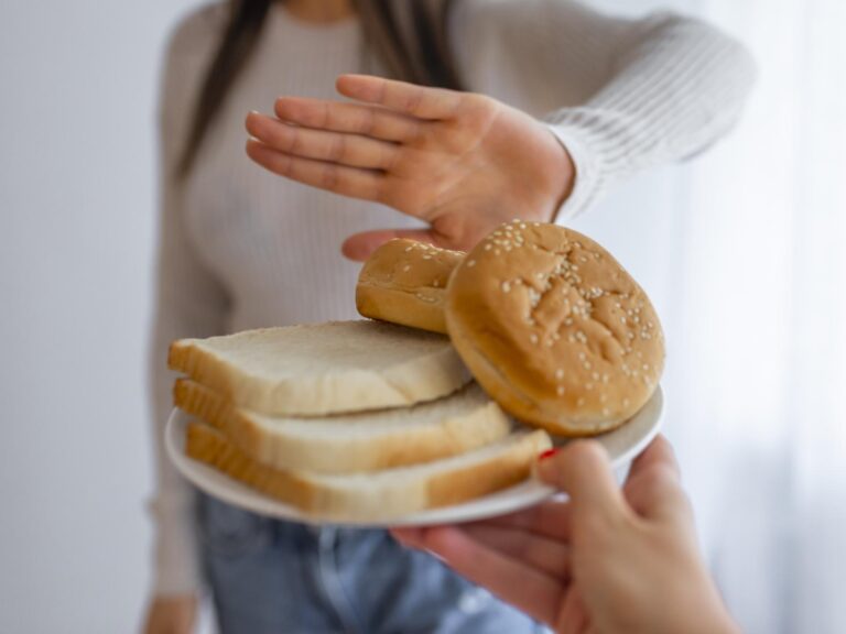Éliminer les glucides de son alimentation pour perdre du poids et autres fausses nouvelles sur la nutrition : les Italiens ne se laissent pas avoir