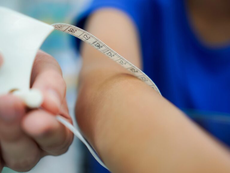 Cancer : jusqu&rsquo;à 60 % des patients souffrent de malnutrition, mais seulement 28 % bénéficient d&rsquo;un bilan nutritionnel après le diagnostic